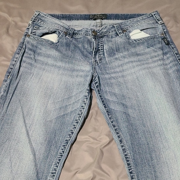 Women's Silver jeans - Picture 2 of 2